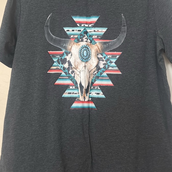 Tops - Graphic Tee with Bull Skull Design